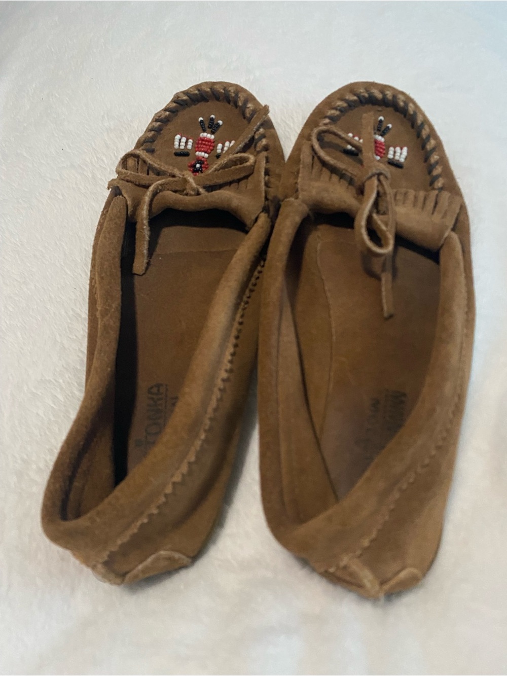 MinnetonkaTan Suede Beaded Moccasins